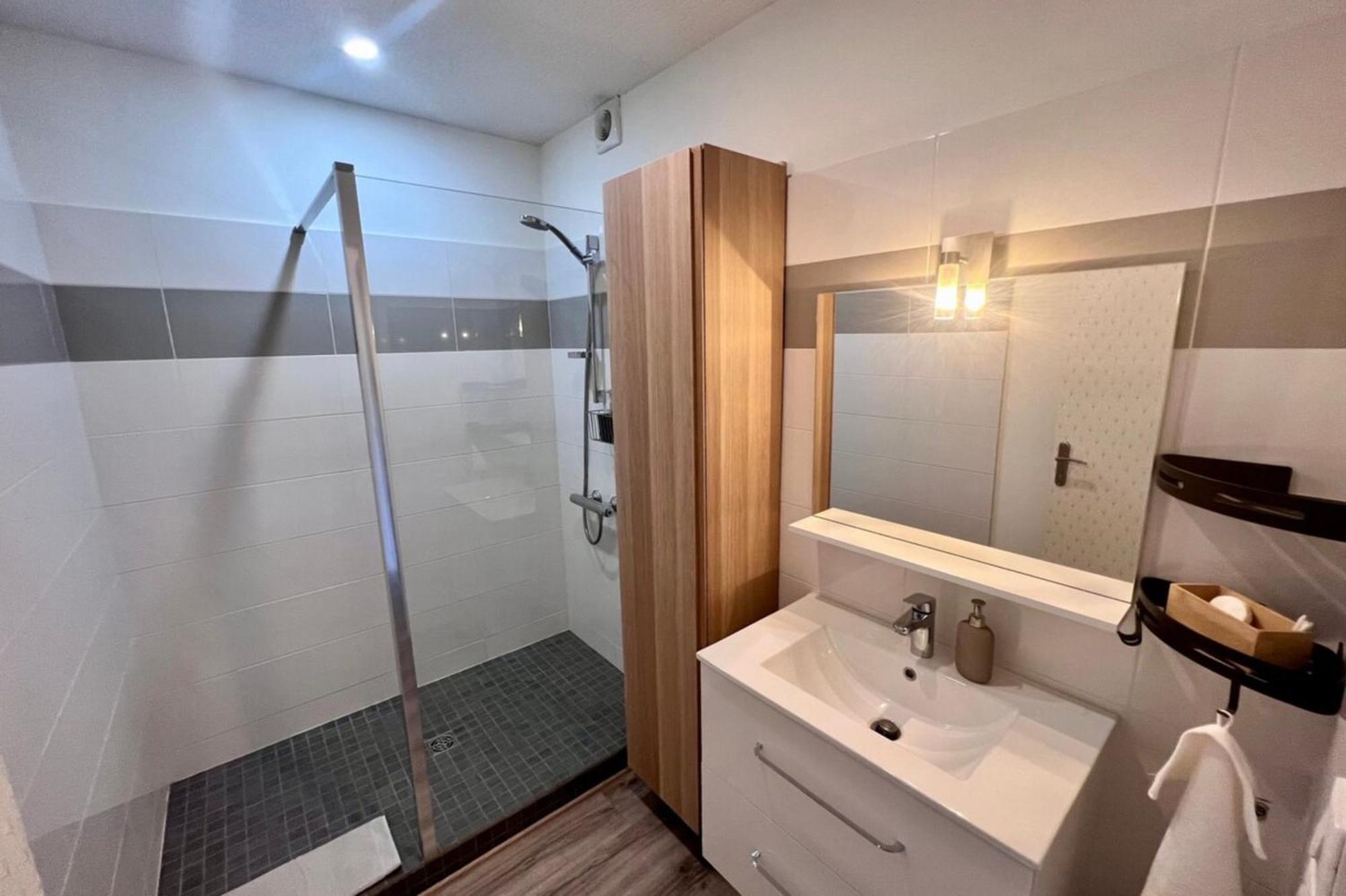 Casa Bert - T2 Avec Parking&Balcon En Centre Ville 브리브라가야르드 외부 사진